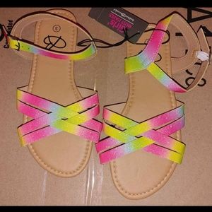Sandals. Kids size 3
